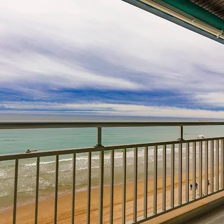 Just Oliver Holidays -bell Raco Panoramic Appartement